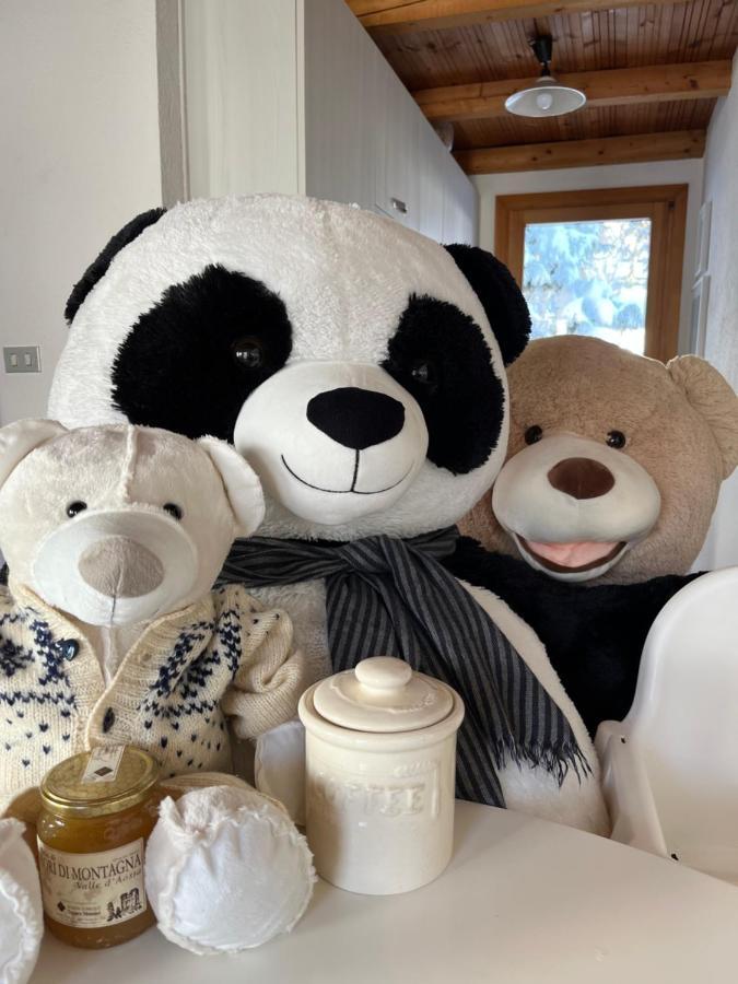 Chalet Blanc "Le Flocon" クールマイユール エクステリア 写真